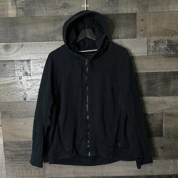 SOLD Nike Tech Fleece Hoodie Large - Picture 2 of 3